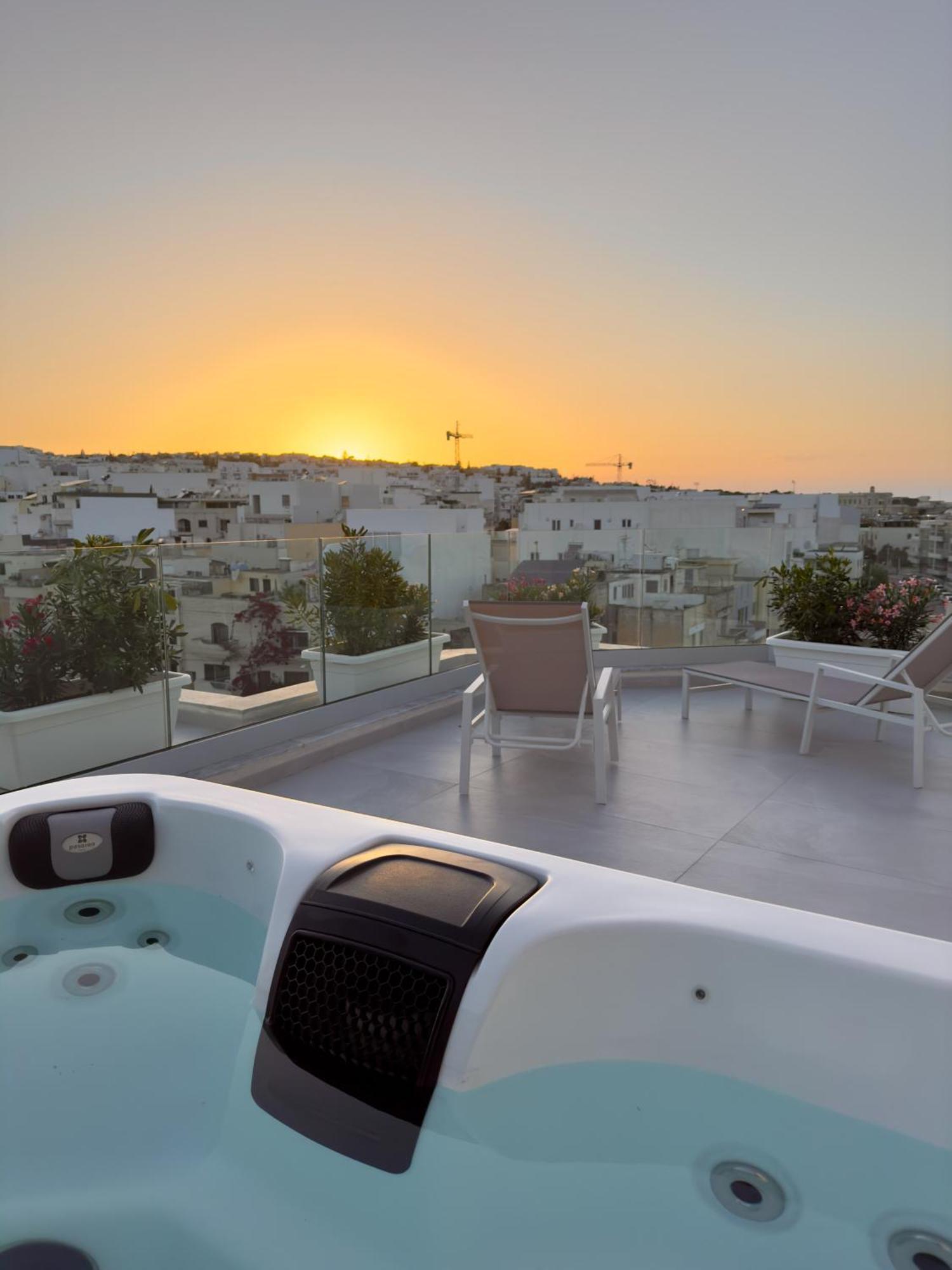 C'Est La Vie Boutik Swieqi Is-Swieqi Εξωτερικό φωτογραφία